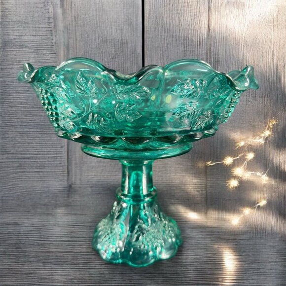Westmoreland Laurel Green Paneled Grape Pedestal Compote Bowl Dish Sticker Tall - Picture 2 of 14